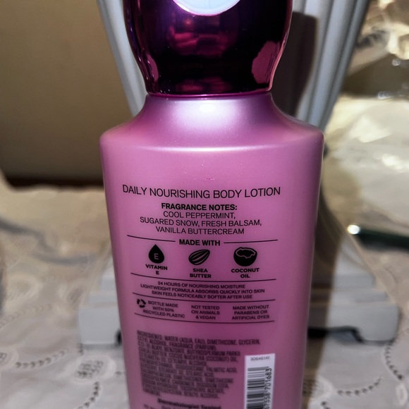 New bbw twisted peppermint lotion full size 8 Oz - Picture 3 of 4